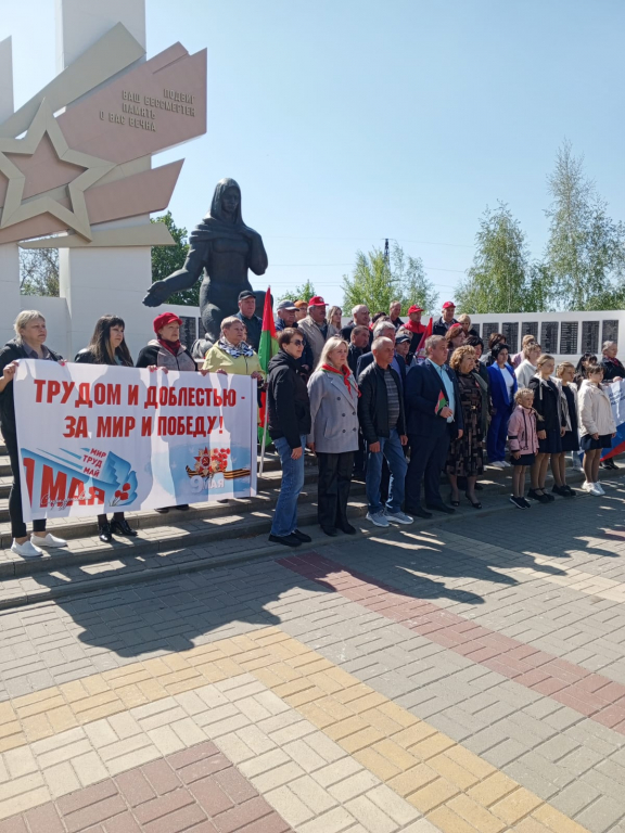 В преддверии майских праздников председатель первичного профсоюзного комитета