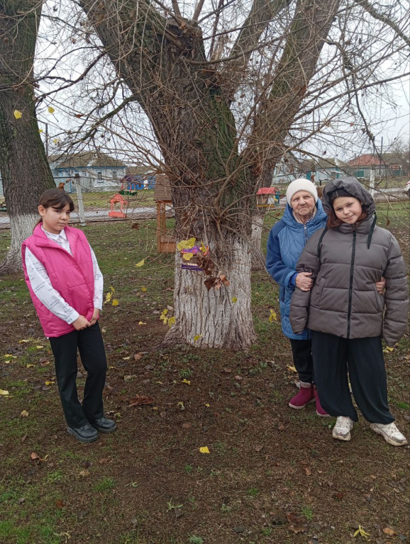 Ежегодно 12 ноября в России отмечается народный праздник -Синичкин день.